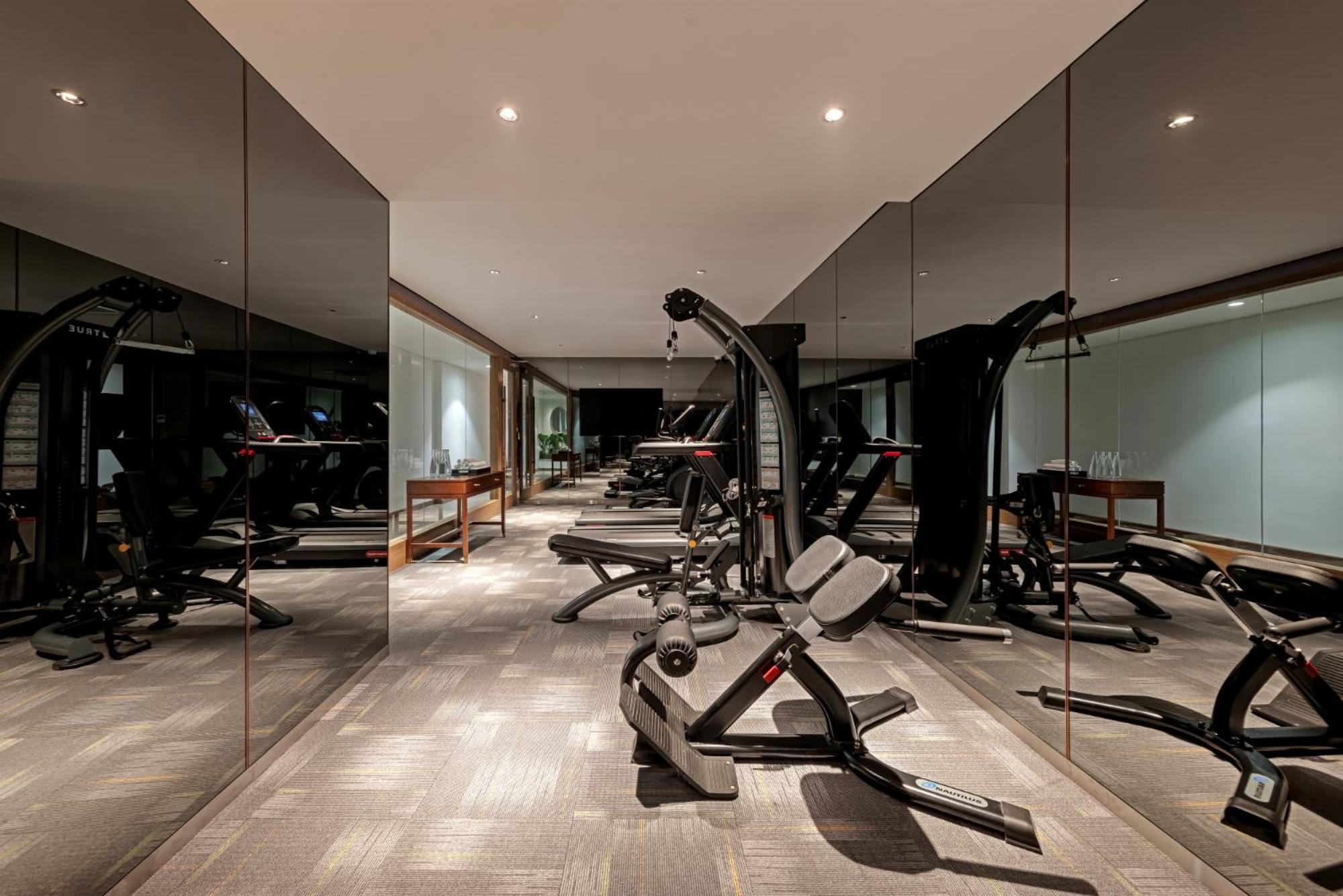 La Siesta Classic Hang Thung Hanoi Bagian luar foto The gym at The Dorchester
